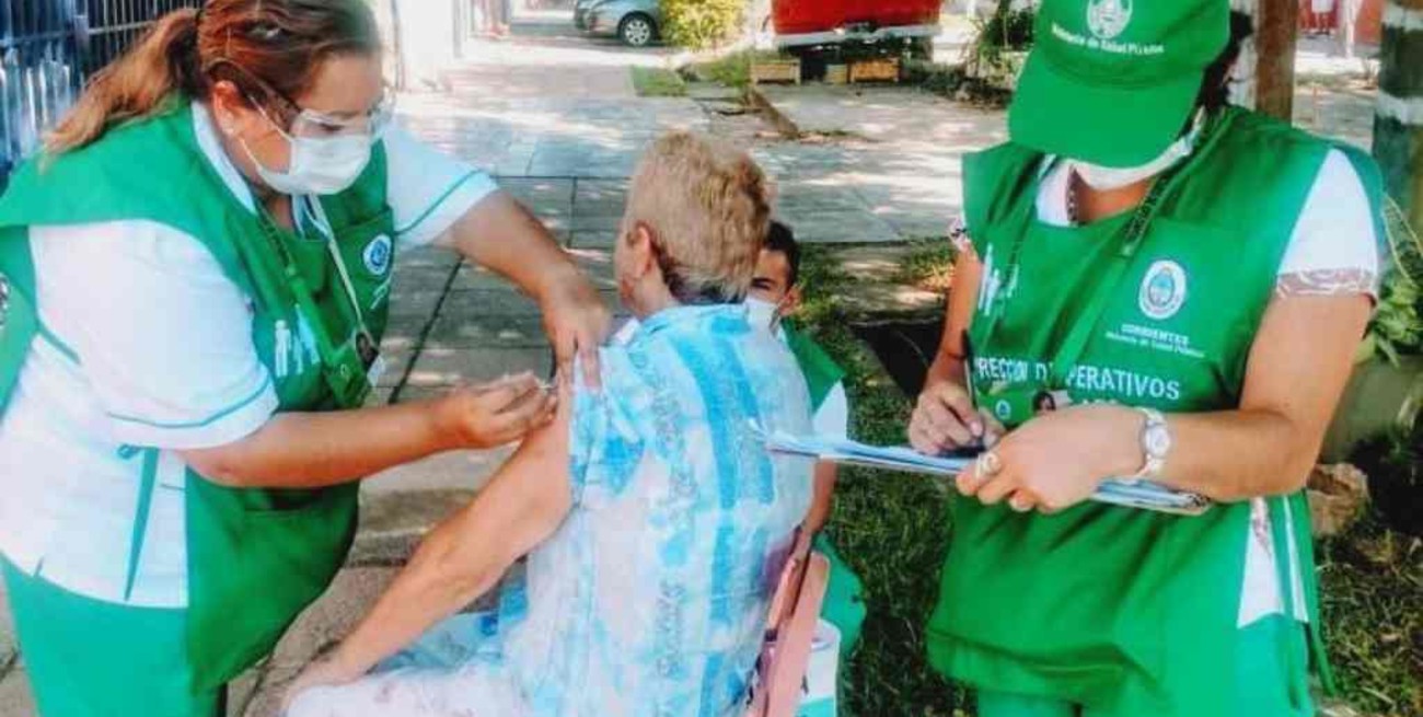 Corrientes habilita otros 1500 turnos de vacunación para mayores de 65 años