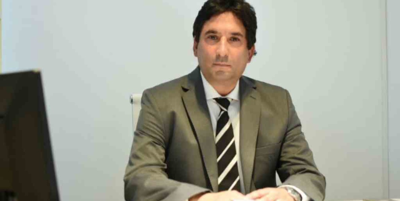 Clemente pidió más "responsabilidad social" y "compromiso" para frenar el aumento de casos.