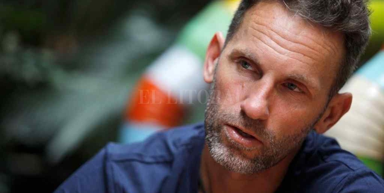 Lucas Bernardi renunció al cargo de manager de Newell's y apuntó contra el presidente