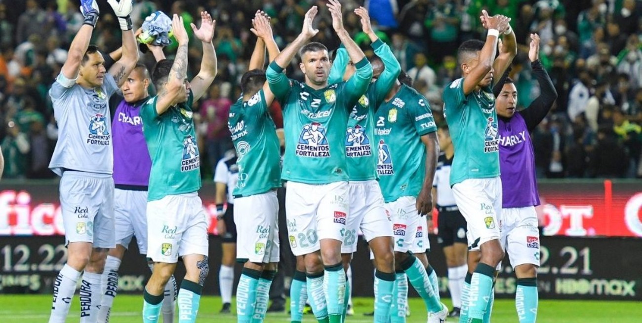 La primera final del fútbol mexicano fue para el León de Holan