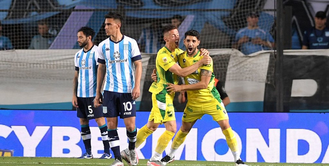 Racing perdió ante Defensa y Justicia en Avellaneda
