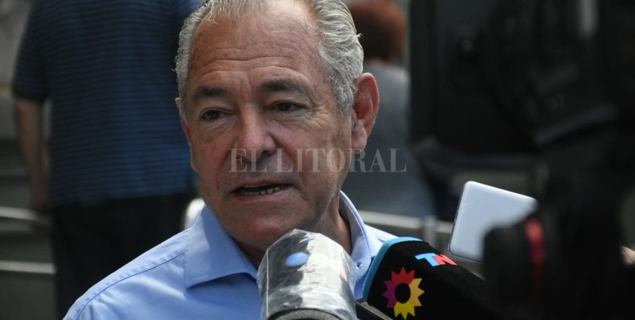 "El lugar para el diálogo y el consenso es el Congreso" 