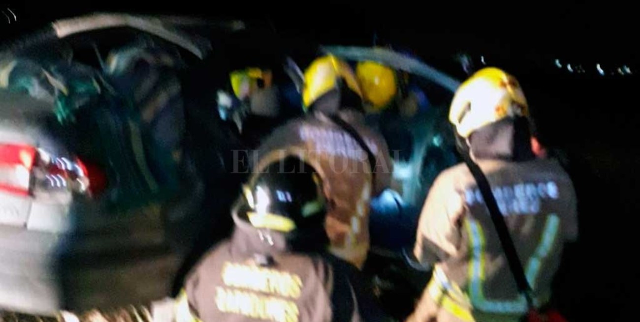 Dramático rescate de dos mujeres tras un siniestro vial en el sur santafesino