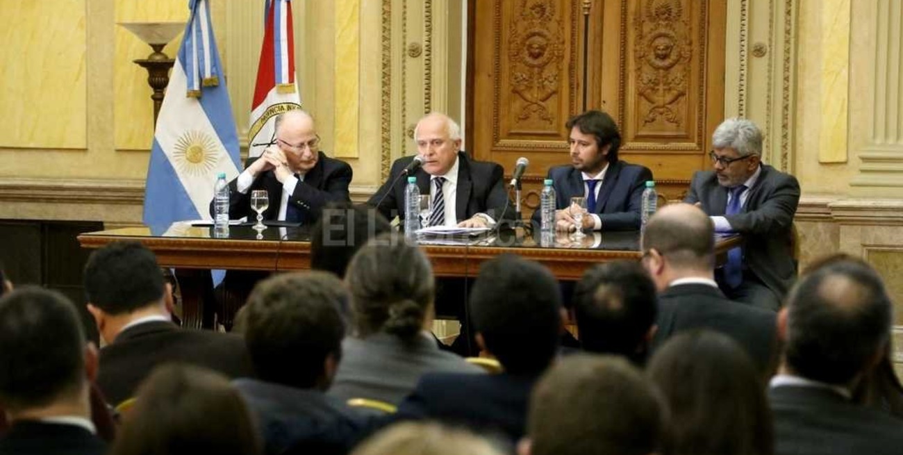 Lifschitz se reunió con fiscales de Rosario y la región   