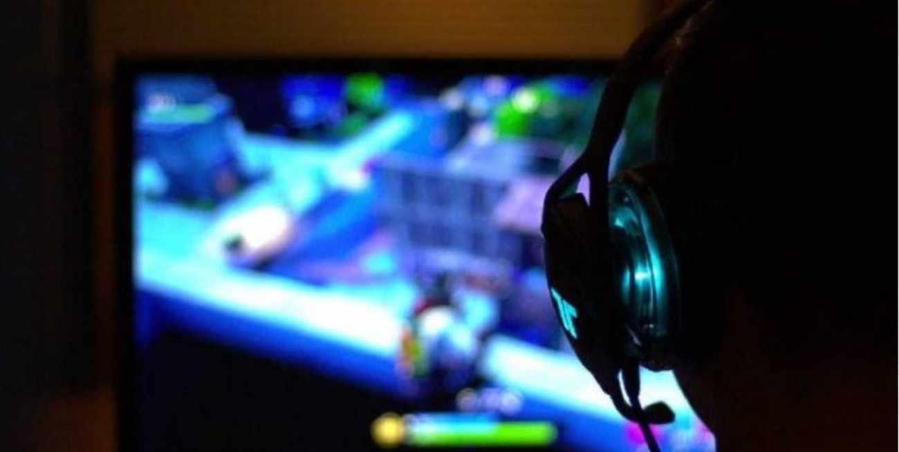 De locos: un joven de 14 años mató a toda su familia tras perder una partida de videojuego 