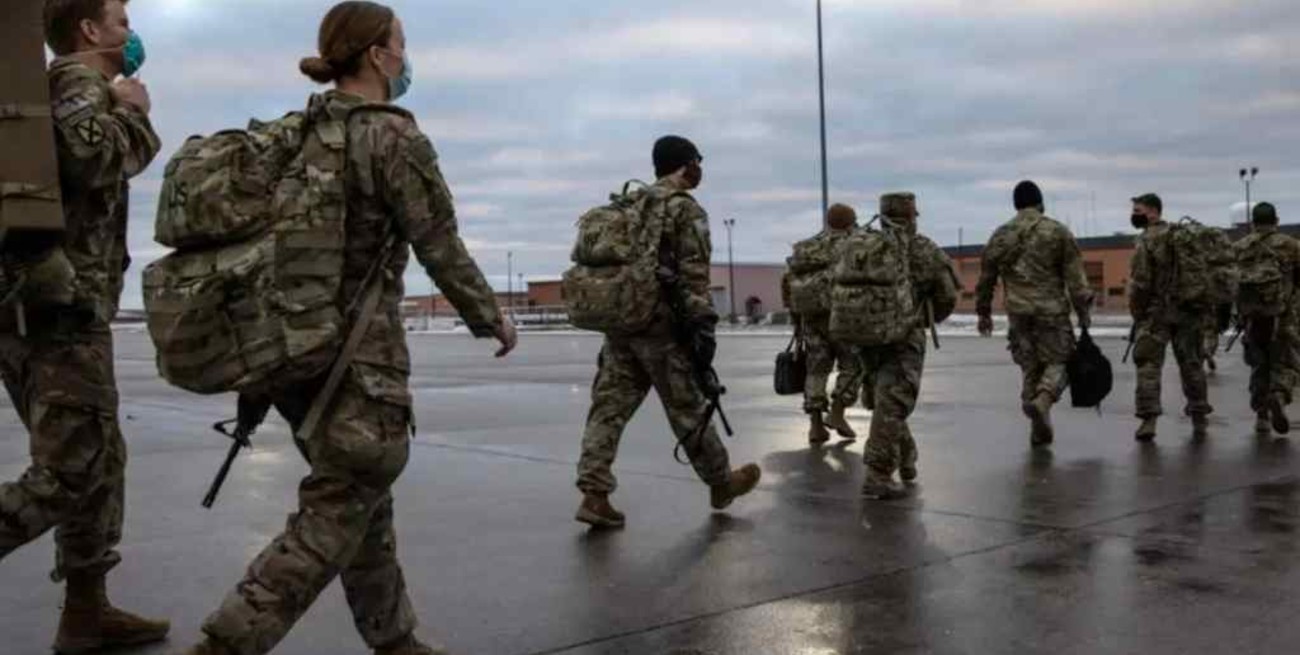 Estados Unidos y la OTAN dieron inicio al retiro de tropas del territorio de Afganistán  