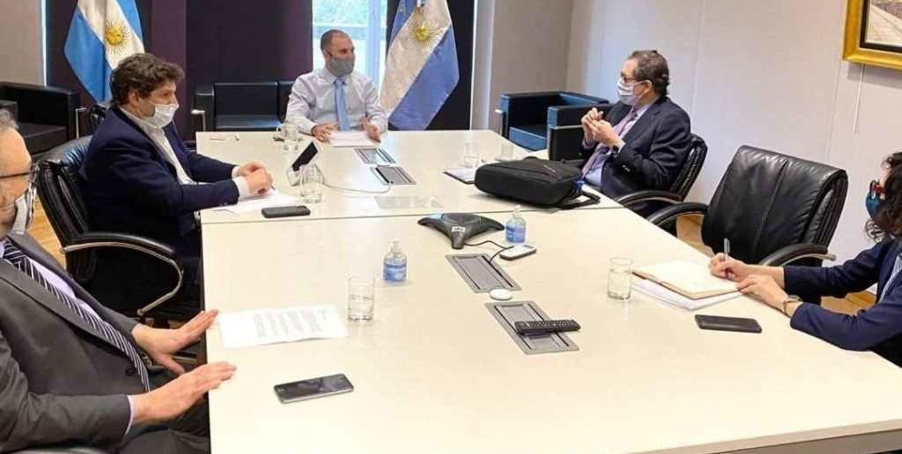 La pauta de crecimiento está en el centro de las negociaciones con el Fondo Monetario