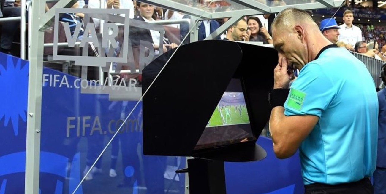 La Champions League utilizaría el VAR a partir de octavos de final