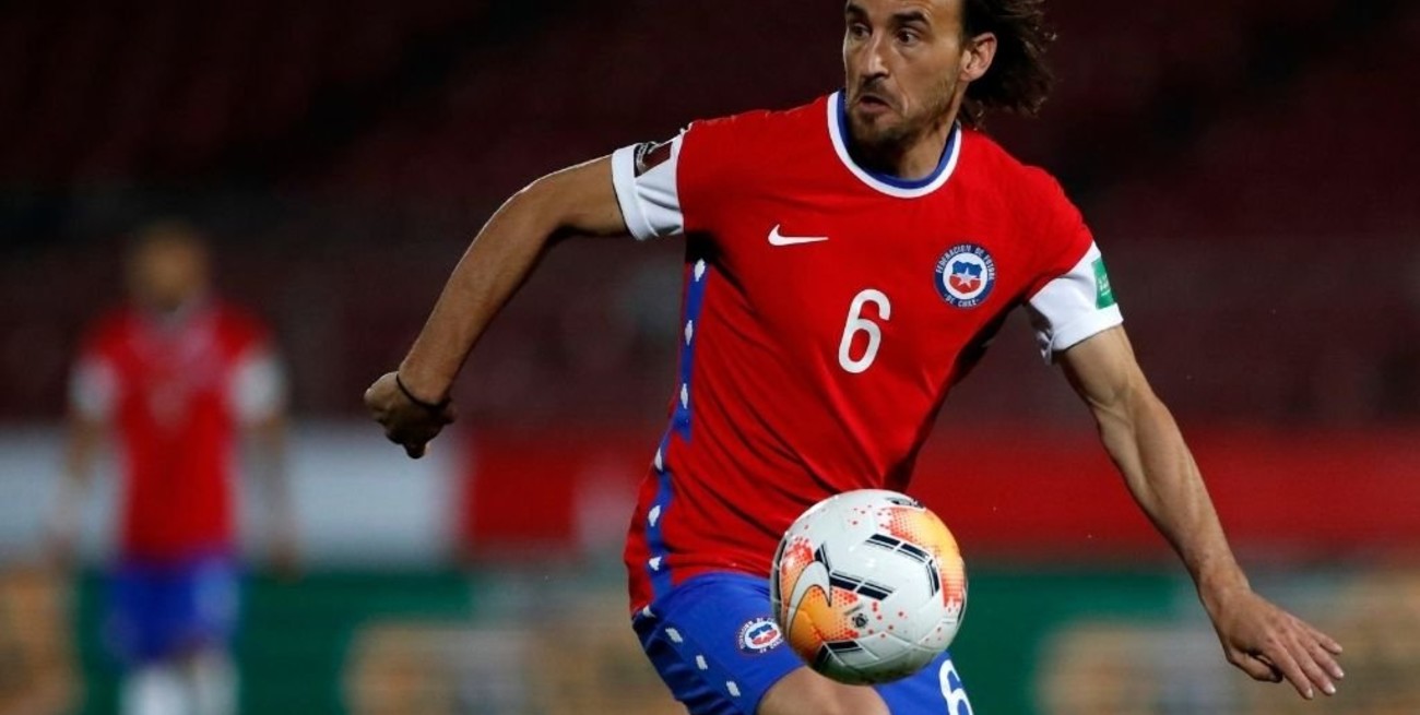 La selección de Chile sufre una baja por Covid-19