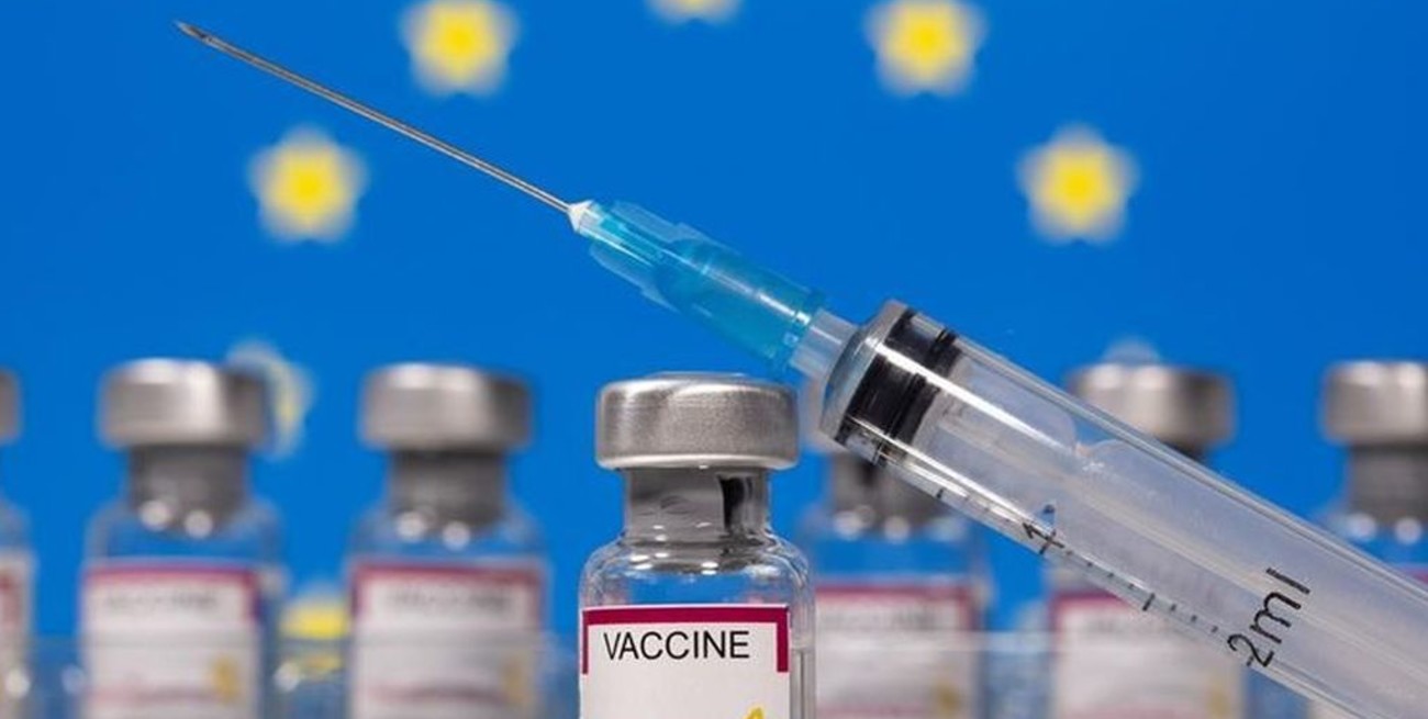 La Unión Europea, dispuesta a "discutir" la liberación de las patentes de las vacunas contra el Covid-19