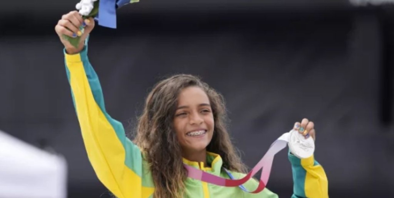 Rayssa Leal, la brasileña de 13 años que ganó la plata en skate y es récord