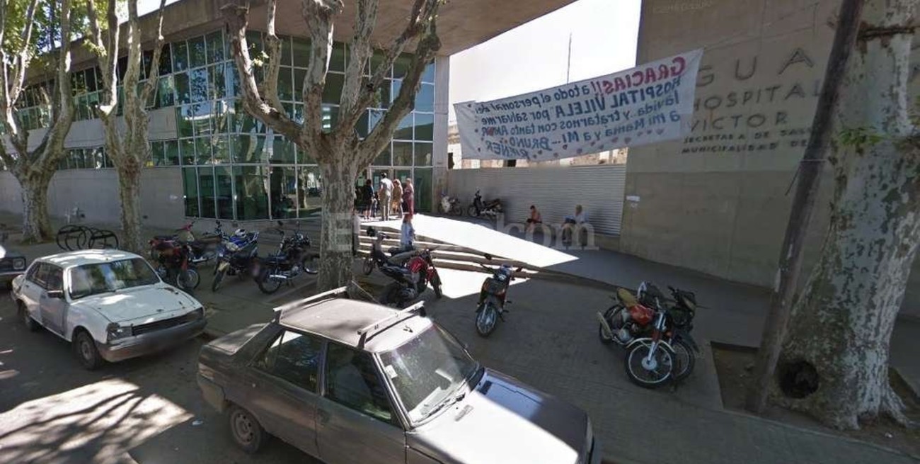 Un niño con severas heridas por mordedura de un perro 