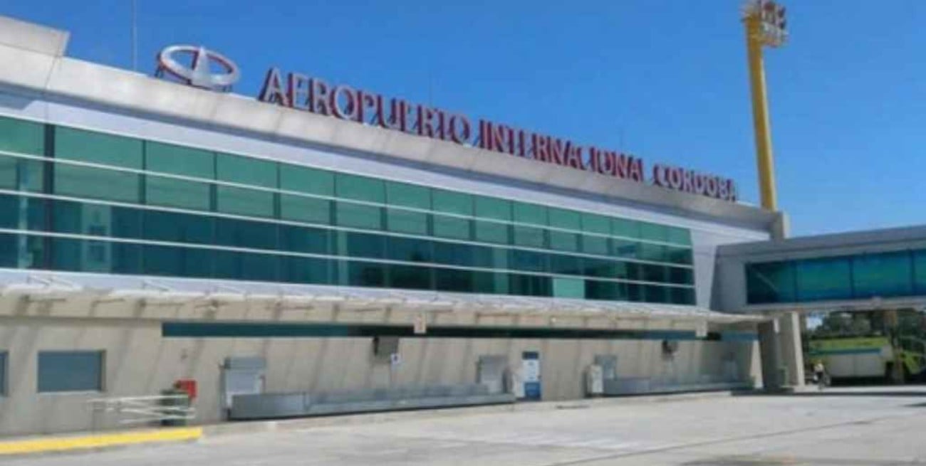 El aeropuerto de Córdoba volvió a recibir un vuelo proveniente de España luego de dos años