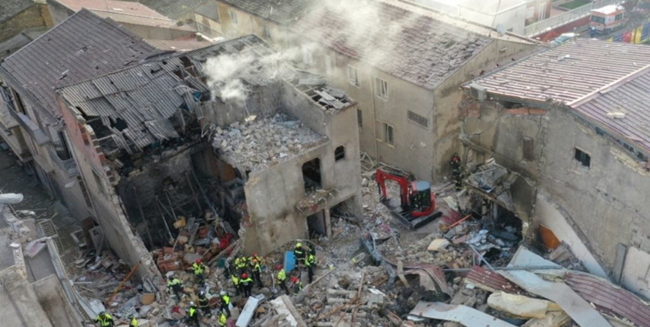 Siete muertos tras la explosión de cuatro viviendas en el sur de Italia