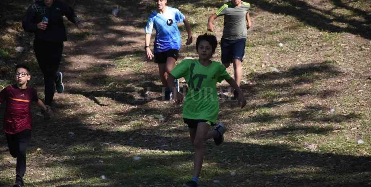 Exitosa primera edición de la carrera "Cross del Sur" Asics