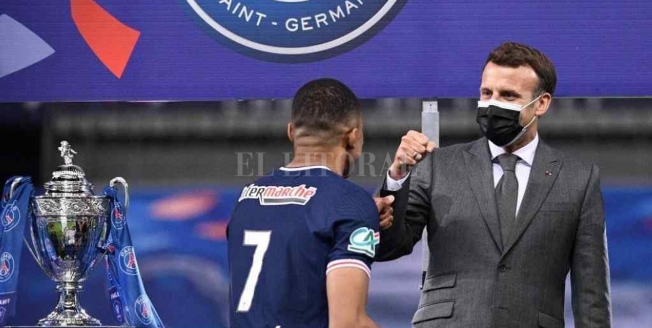 El presidente de Francia intercedería para que Mbappé se quede en el PSG