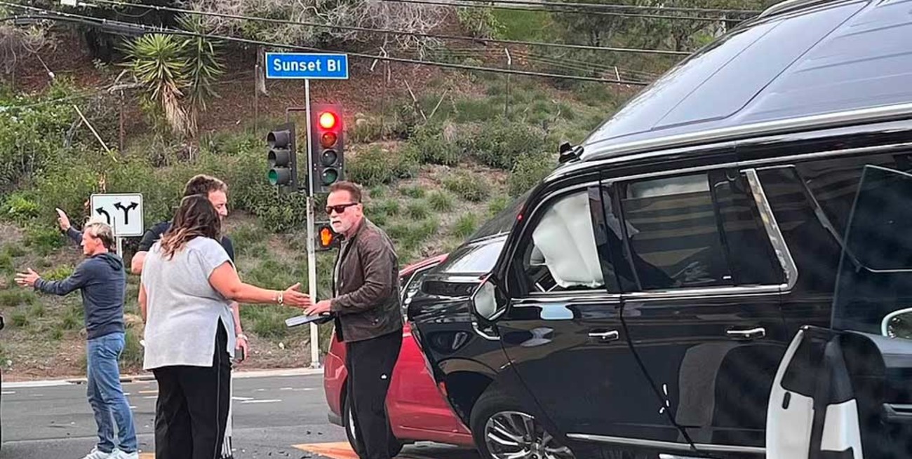 No fue una película: Arnold Schwarzenegger involucrado en un múltiple choque en Los Ángeles