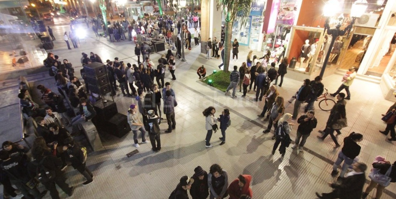 Habilitaron la cuadra remodelada de la peatonal San Martín