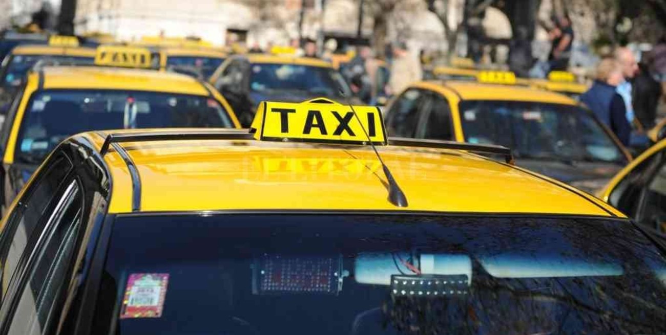 Rosario: los taxis contarán con información de conductores y titulares