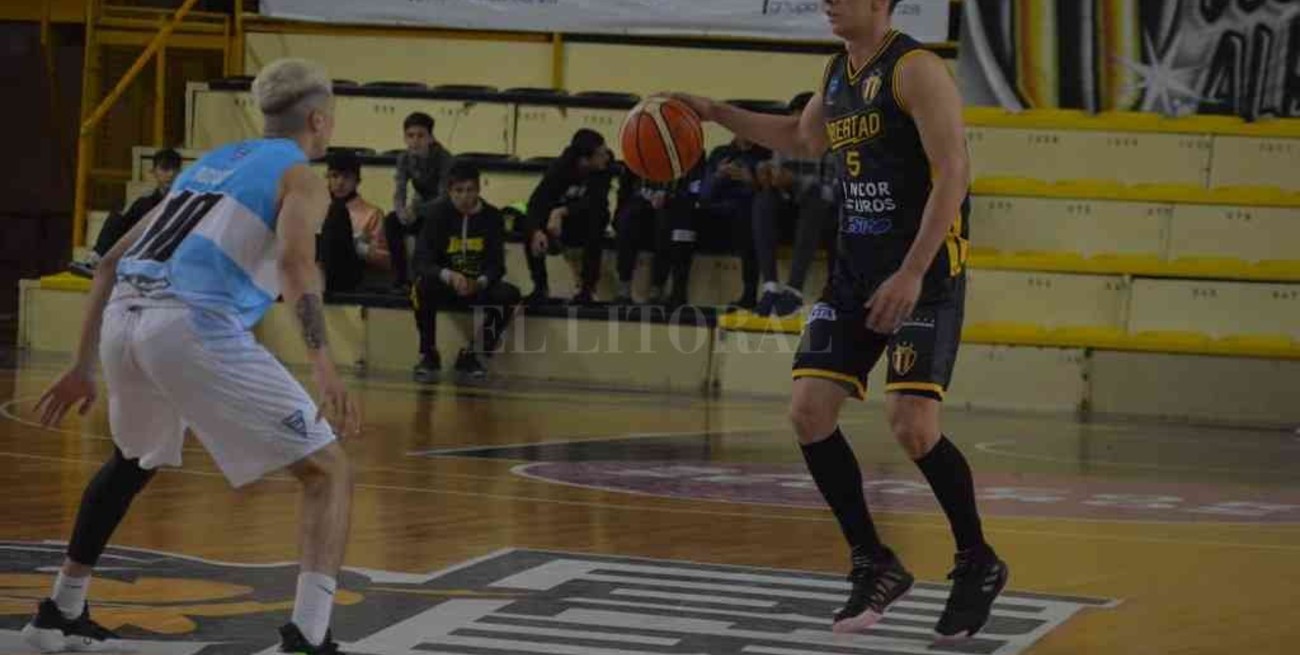 Derrota de Colón y triunfo de Libertad en el inicio de la Liga Argentina