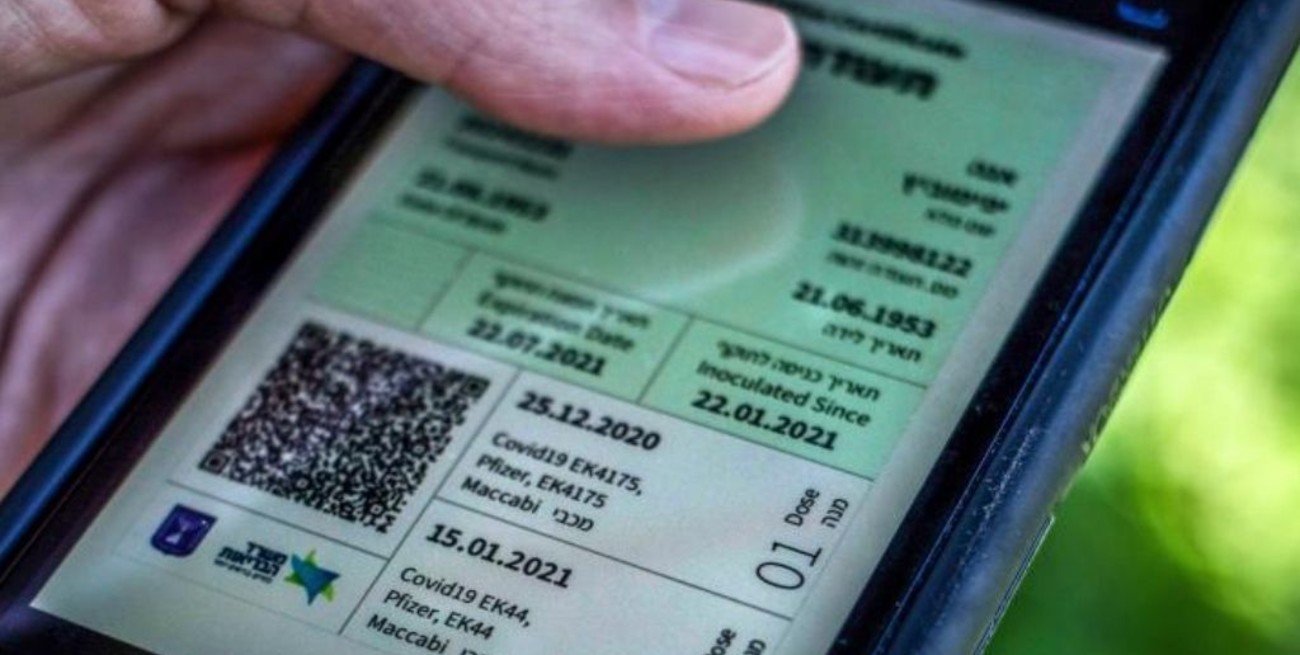 Empieza a regir el certificado anticovid para bares y otras actividades en Italia