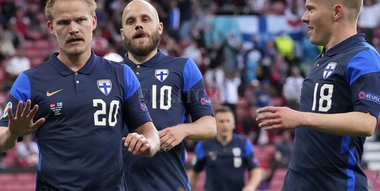 Finlandia consiguió un triunfo histórico tras el susto de Eriksen