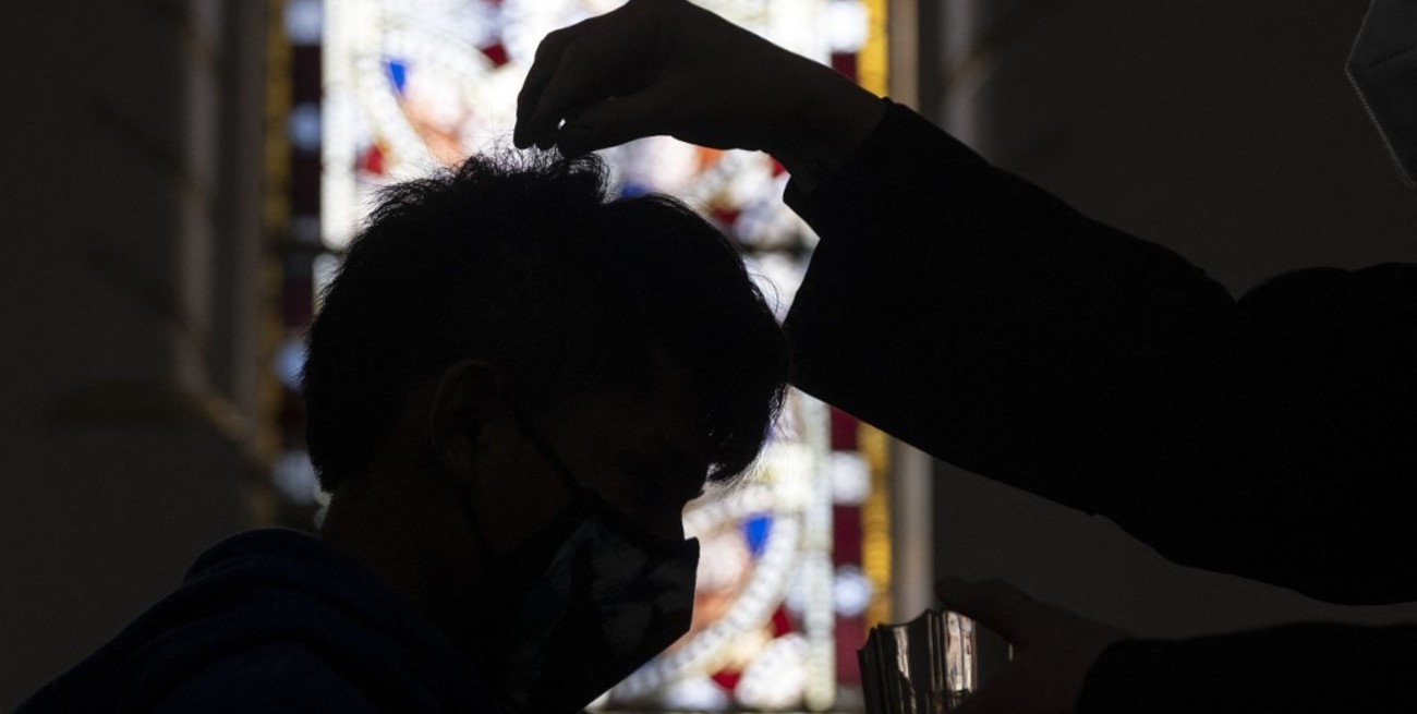 Francia: confirmaron más de 216.000 menores víctimas de abusos sexuales por pederastia