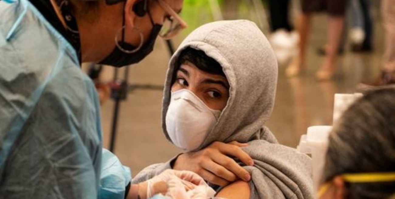 Vacunación: un 40% de los jóvenes santafesinos entre 18 y 29 años no se inscribió