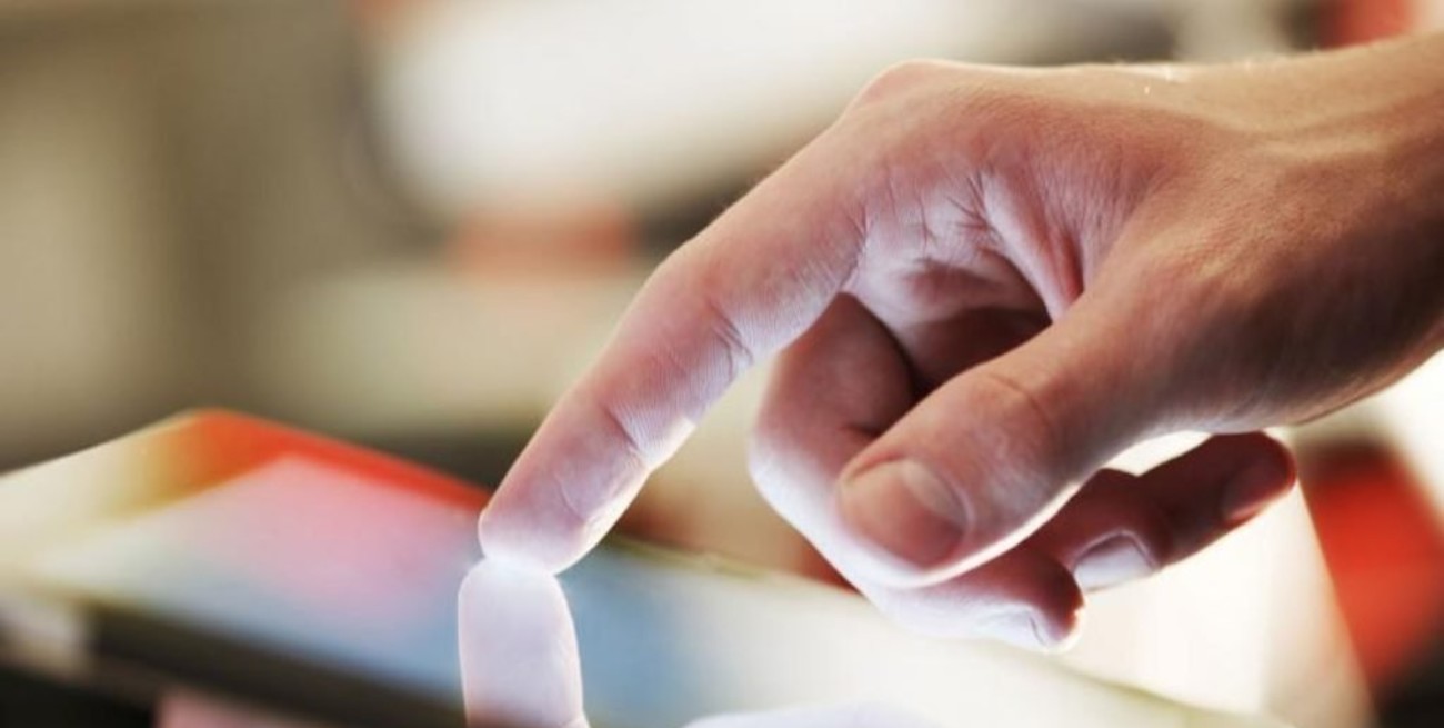 Nación comprará 6 mil tablets para "fortalecer el monitoreo de la campaña de vacunación"