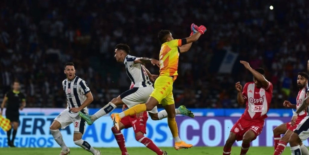 Unión empató con Talleres: Moyano hizo justicia por sus propias manos