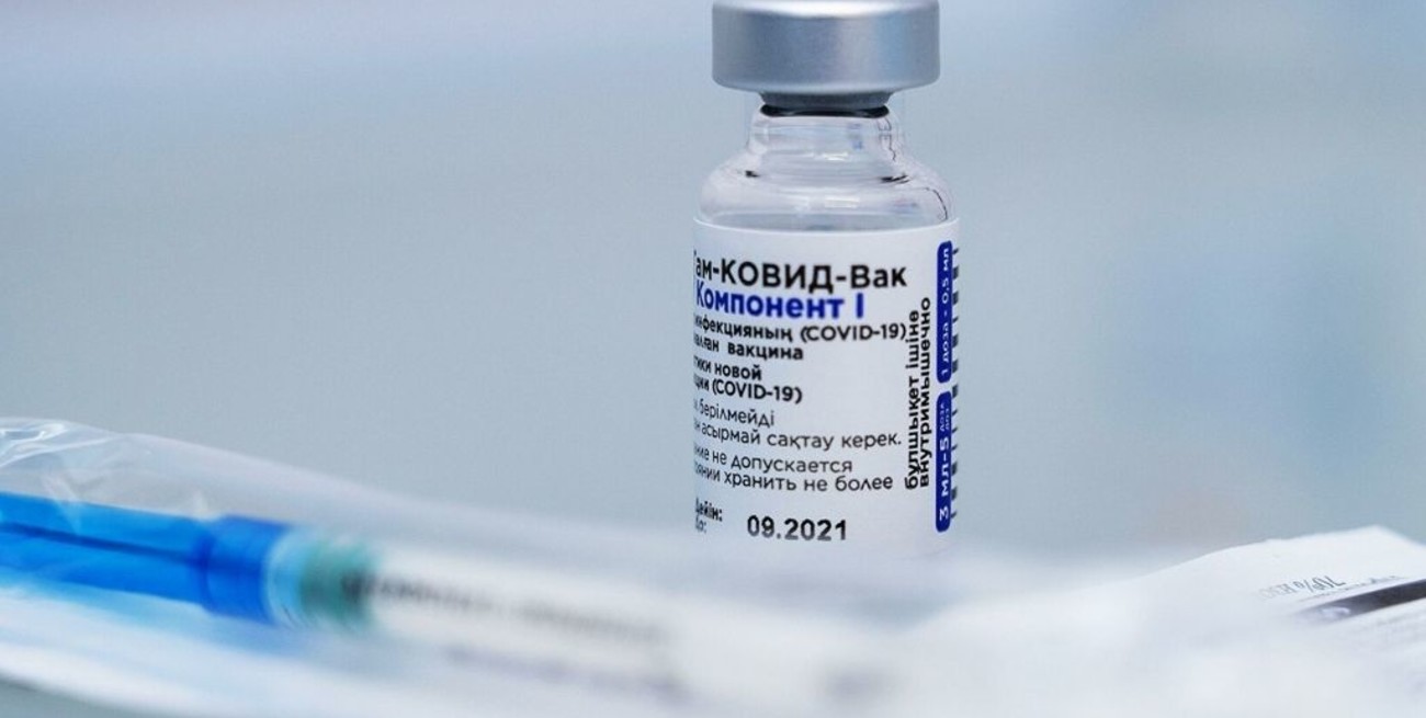 India produce el primer lote de la vacuna Sputnik V