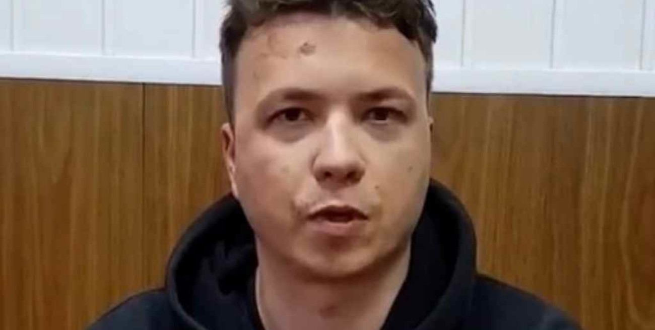 El presidente de Bielorrusia defendió el polémico desvío del avión de pasajeros en el que viajaba líder opositor  