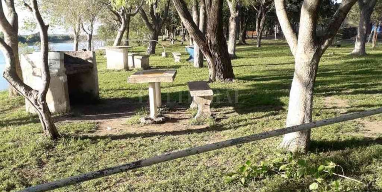 Denuncian destrozos y robo de cables en camping de Coronda