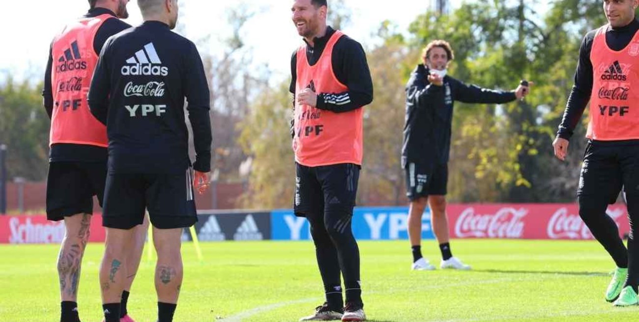Selección Argentina: dos bajas por covid y el 11 confirmado 