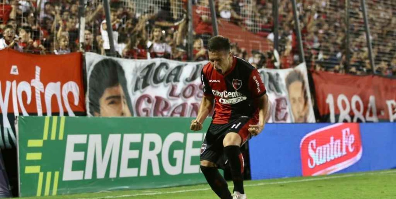 Newells aprovechó la superioridad numérica y superó a Defensa y Justicia