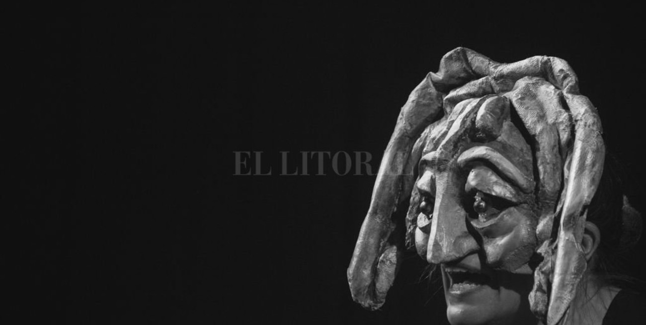 "Antígona, la necia" llega a Estudio Barnó