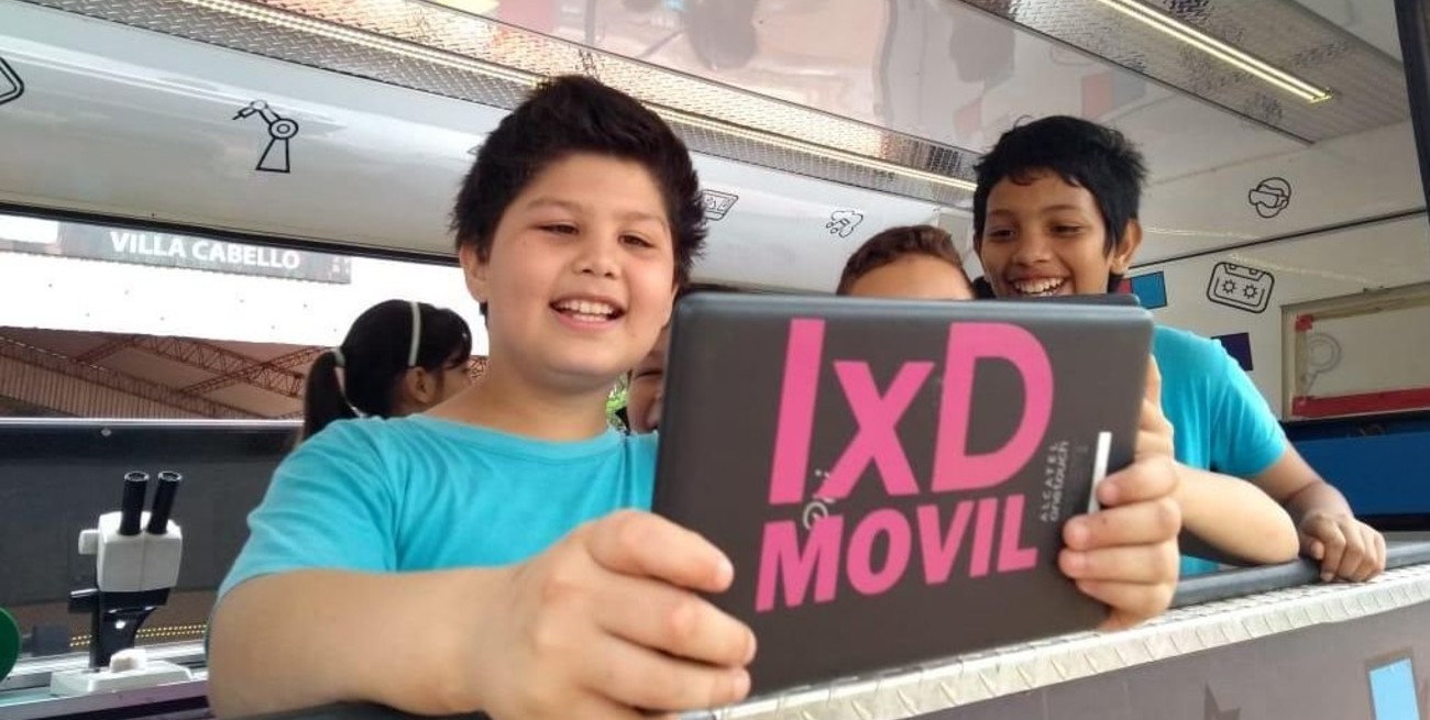 El móvil de Aprender Conectados recorre la provincia