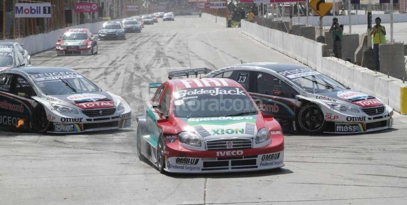 Súper TC2000: recorren los trabajos de armado de circuito