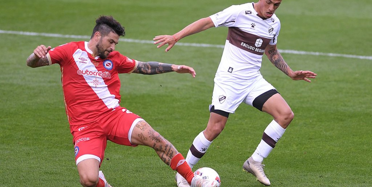 Platense y Argentinos Juniors empataron 0 a 0