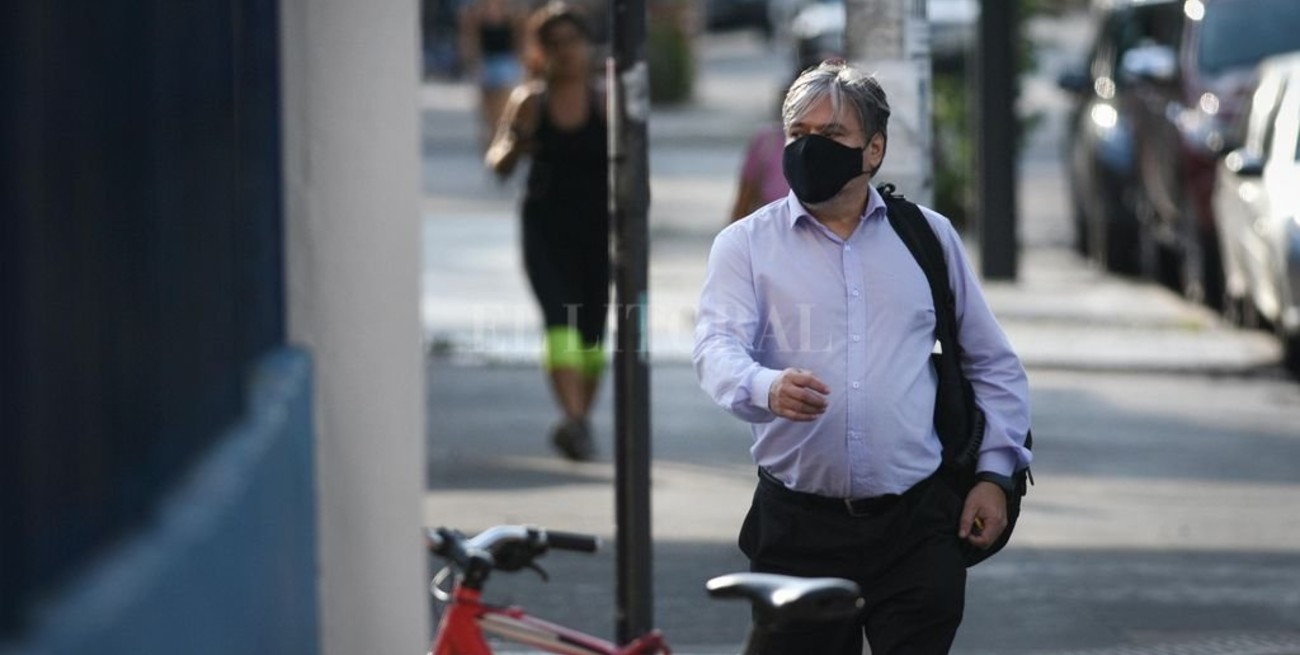 Covid en Santa Fe: la provincia reportó 5.873 casos y 16 muertes, la cifra más alta desde septiembre