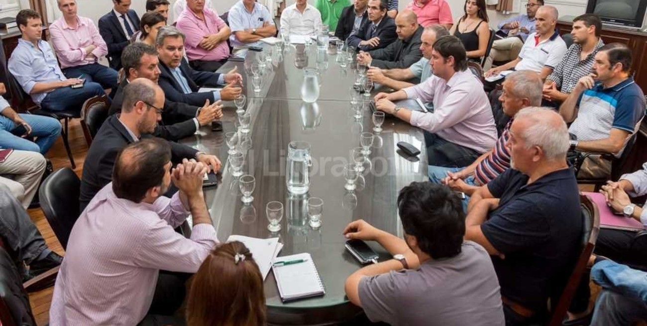 Reunión para regular la actividad nocturna en la provincia