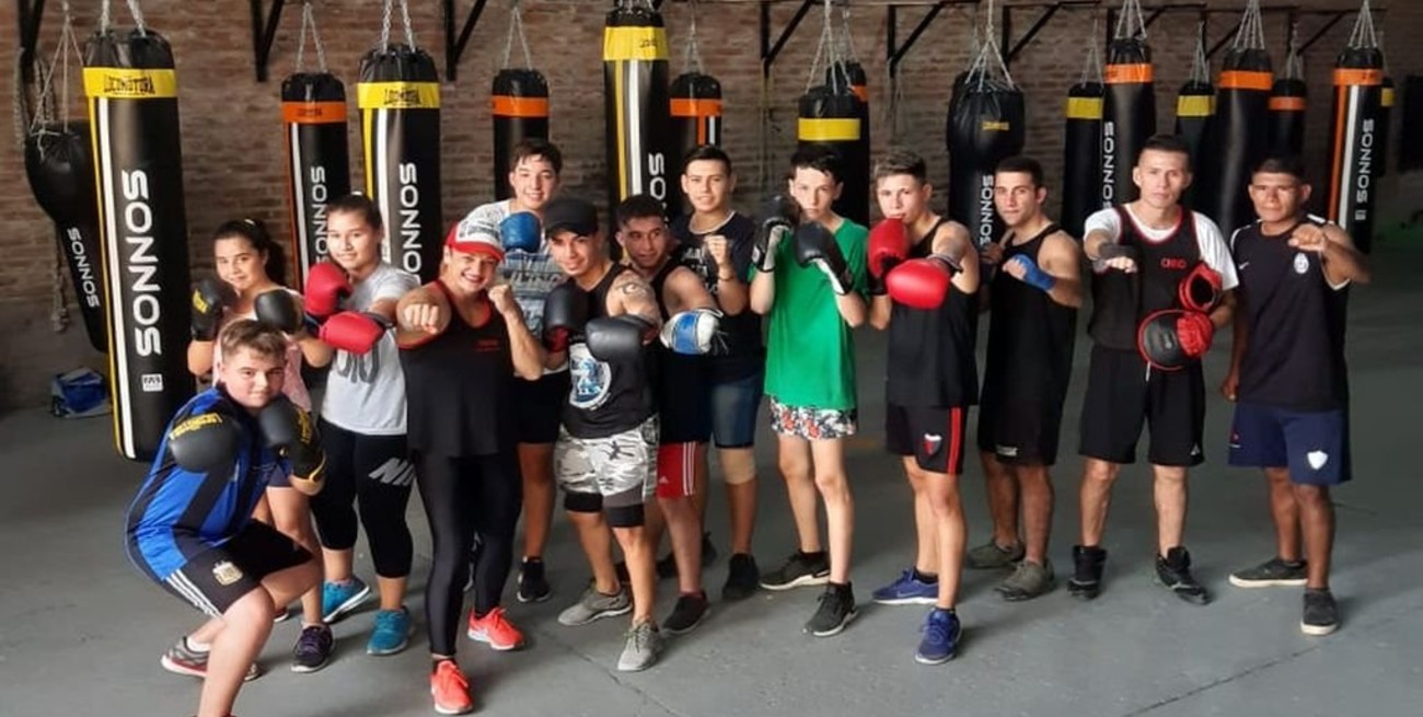 Boxeo amateur en la Costanera Oeste