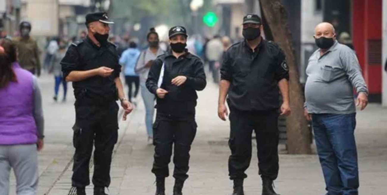 Habrá mayor presencia policial en paseos comerciales de Rosario parar las fiestas