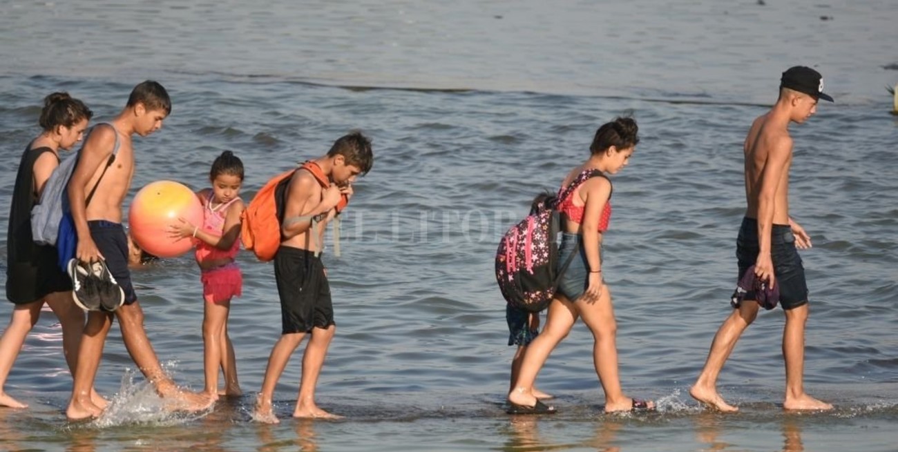 Clausuraron los cruces de los piletones del Parque Sur