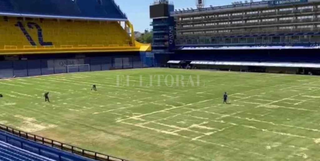 Boca evalúa jugar en otro estadio por el estado del césped de La Bombonera