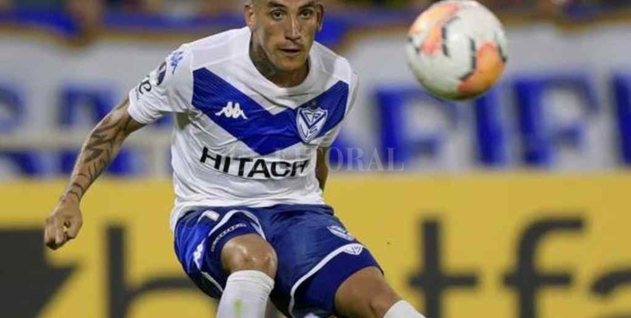 Ricardo Centurión se bajó de la pretemporada de Vélez