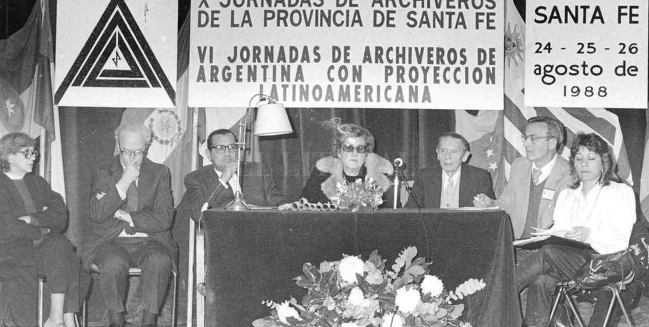 Hacia la modernización del servicio del Archivo General de la Provincia