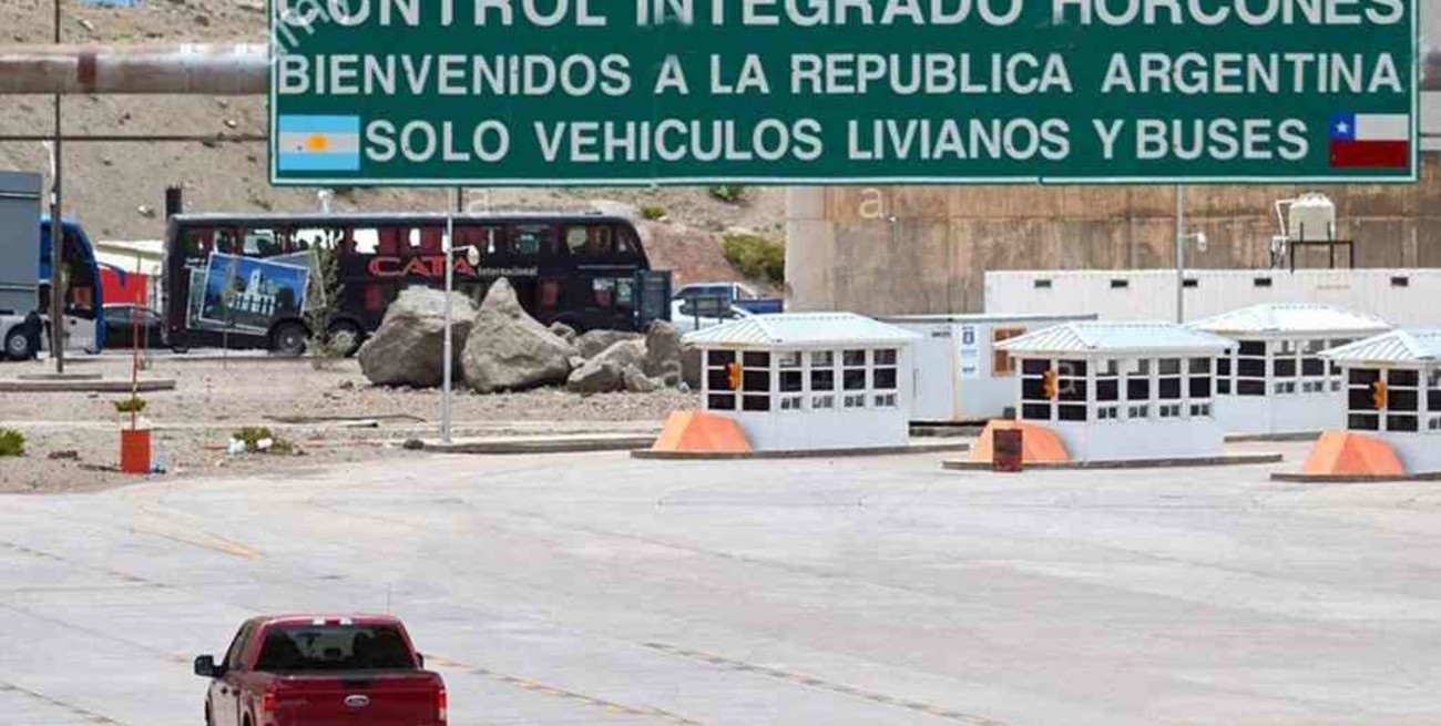 El Gobierno confirmó la apertura de las fronteras terrestres para turistas