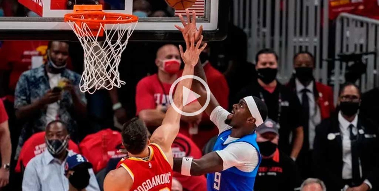 Milwaukee pasó al frente en la serie ante Atlanta