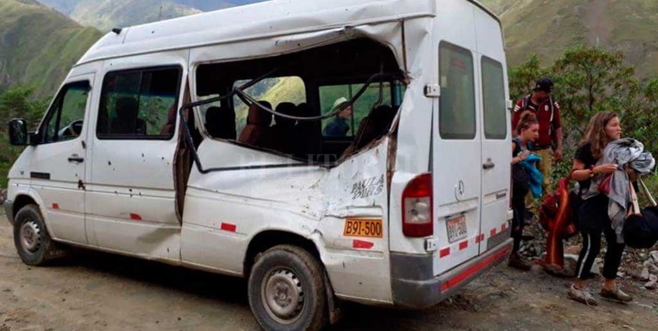 Una santafesina murió en Perú tras la caída de una roca sobre el vehículo que viajaba